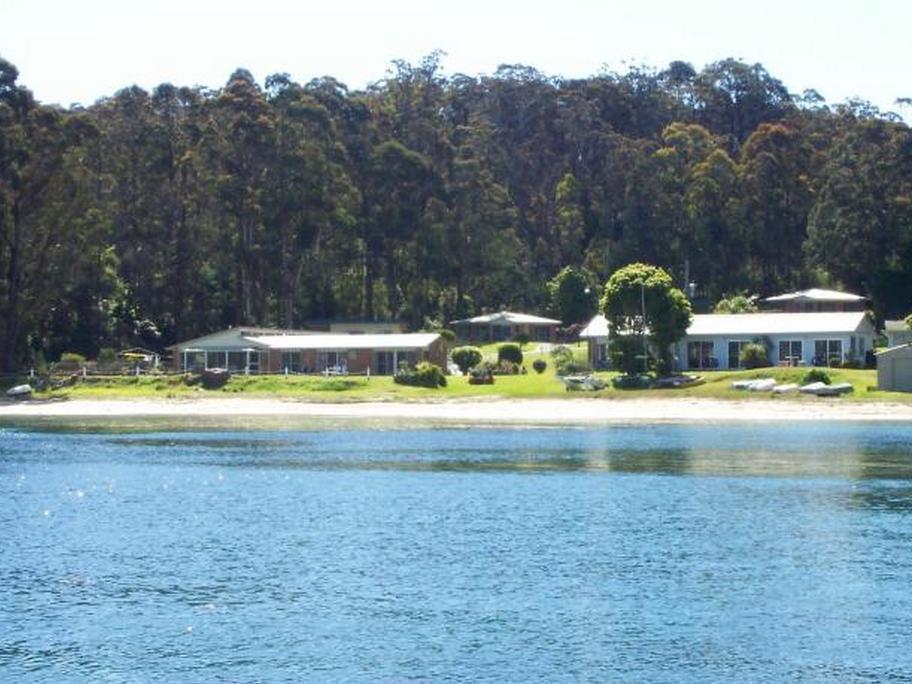 Quarantine Bay Beach Cottages Eden Extérieur photo