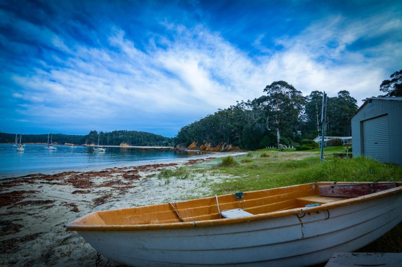 Quarantine Bay Beach Cottages Eden Extérieur photo
