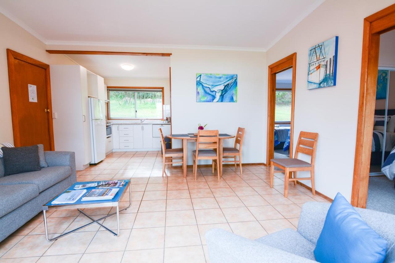 Quarantine Bay Beach Cottages Eden Extérieur photo