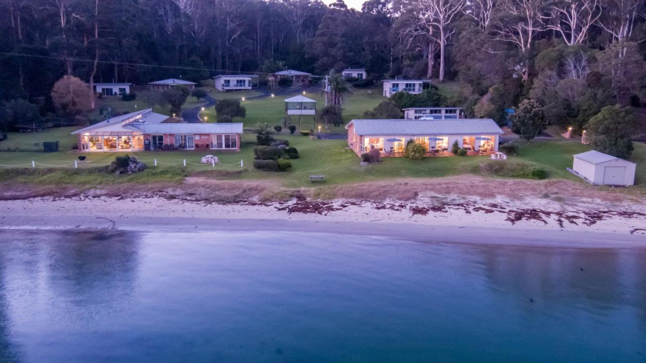 Quarantine Bay Beach Cottages Eden Extérieur photo